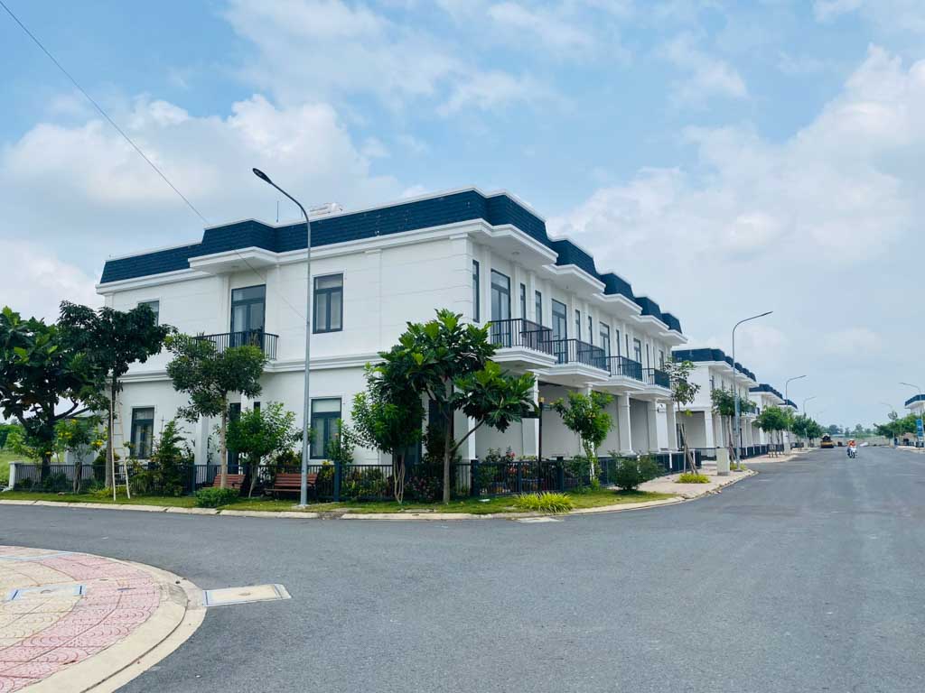 young town thắng lợi group